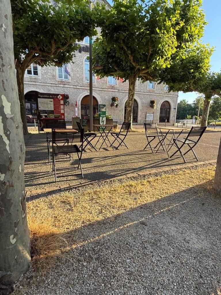 boulangerie près du gîte la tour du rocher