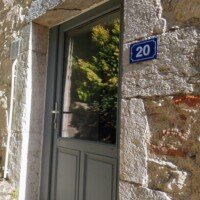 tour du rocher gite 20 entrée